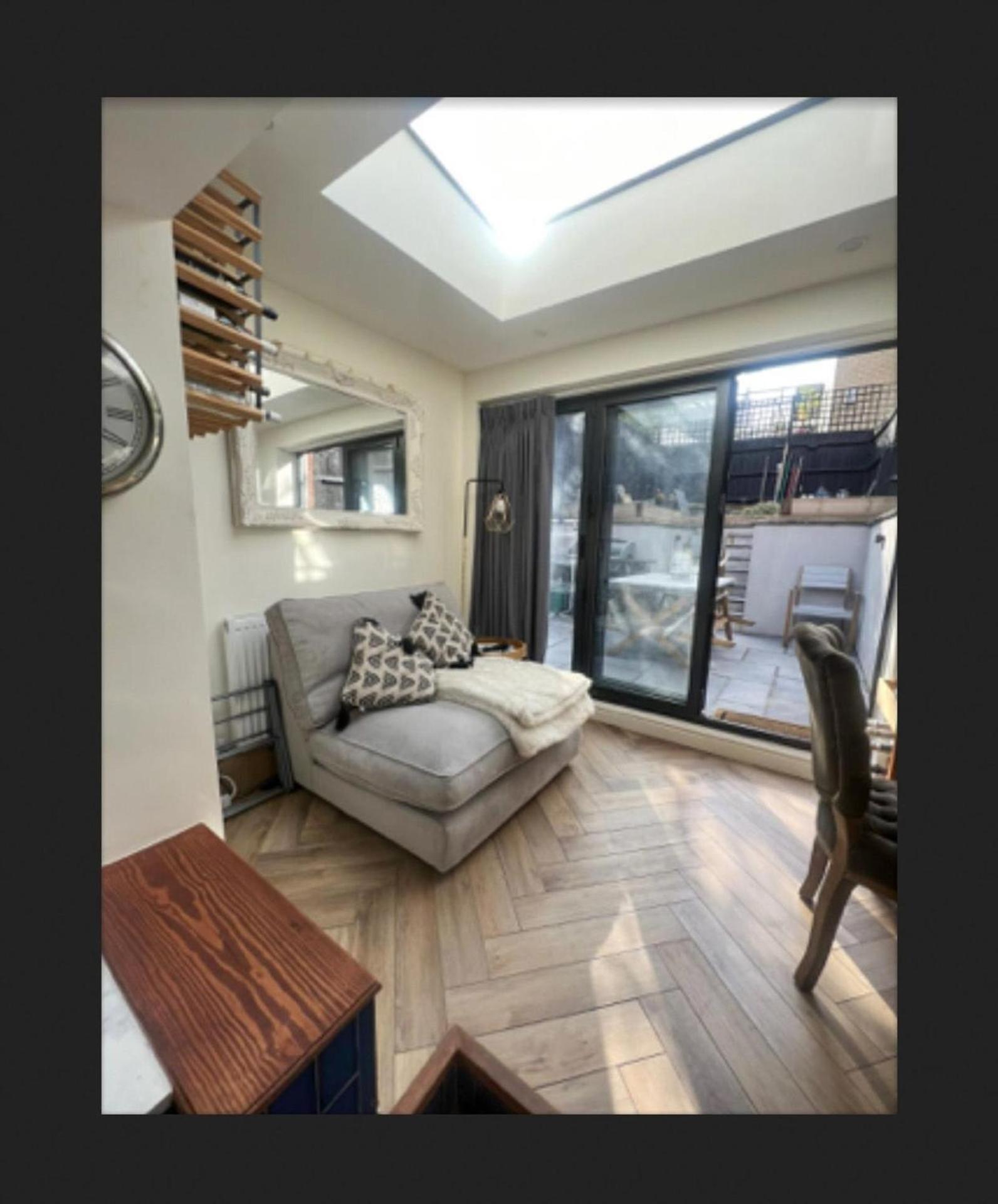Charming 3-bed House In Holiday home *